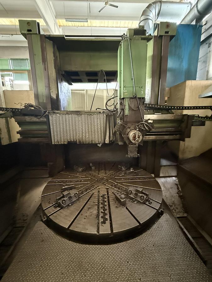 Usato TORNIO VERTICALE TITAN SC 27 H CNC