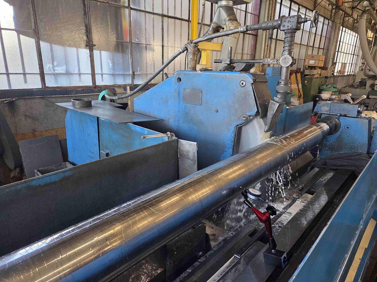 Usato RETTIFICA PER ESTERNI TOS BUC 63 B