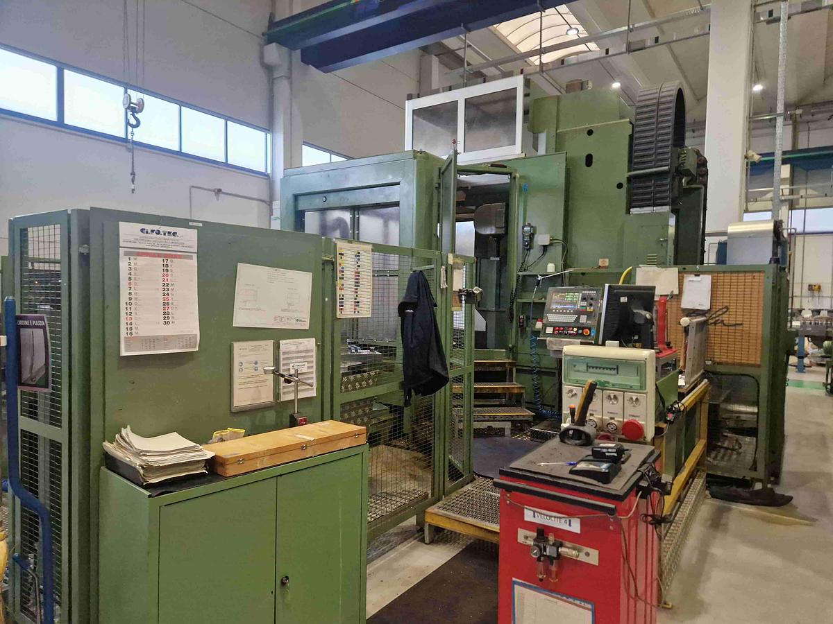 Usato CENTRO DI LAVORO ORIZZONTALE SECMU SISTEMA 8