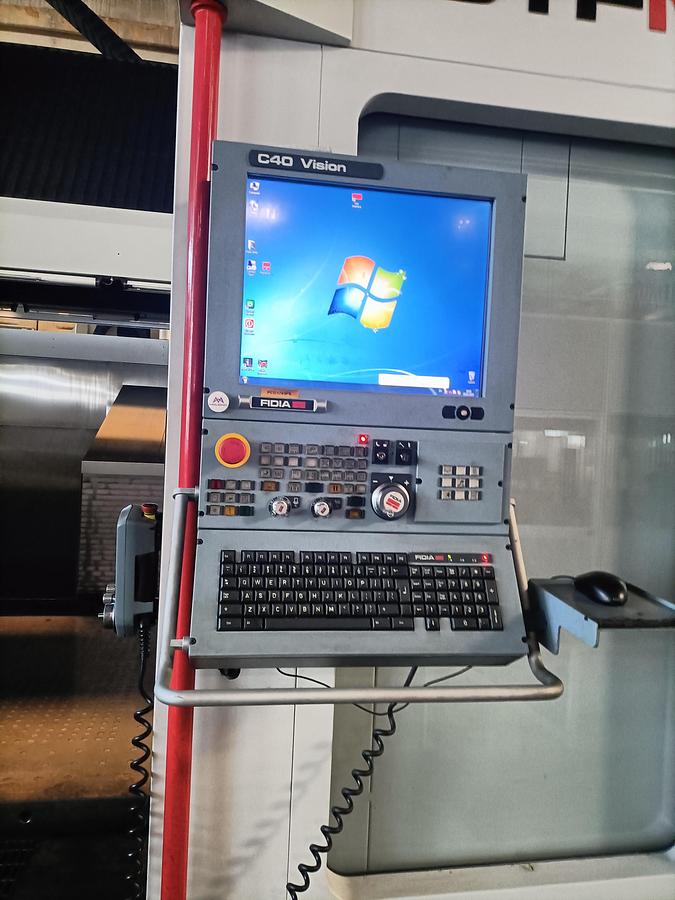 Usato FRESATRICE A PORTALE MOBILE FIDIA GTFM V 3