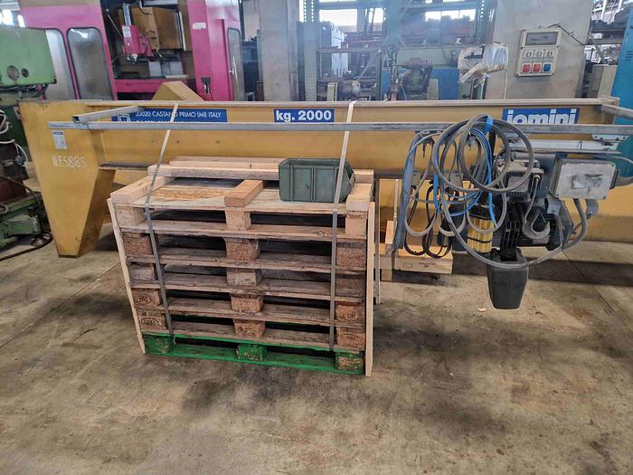 Usato GRU A COLONNA JOMINI GBCT 2.000 Kg.
