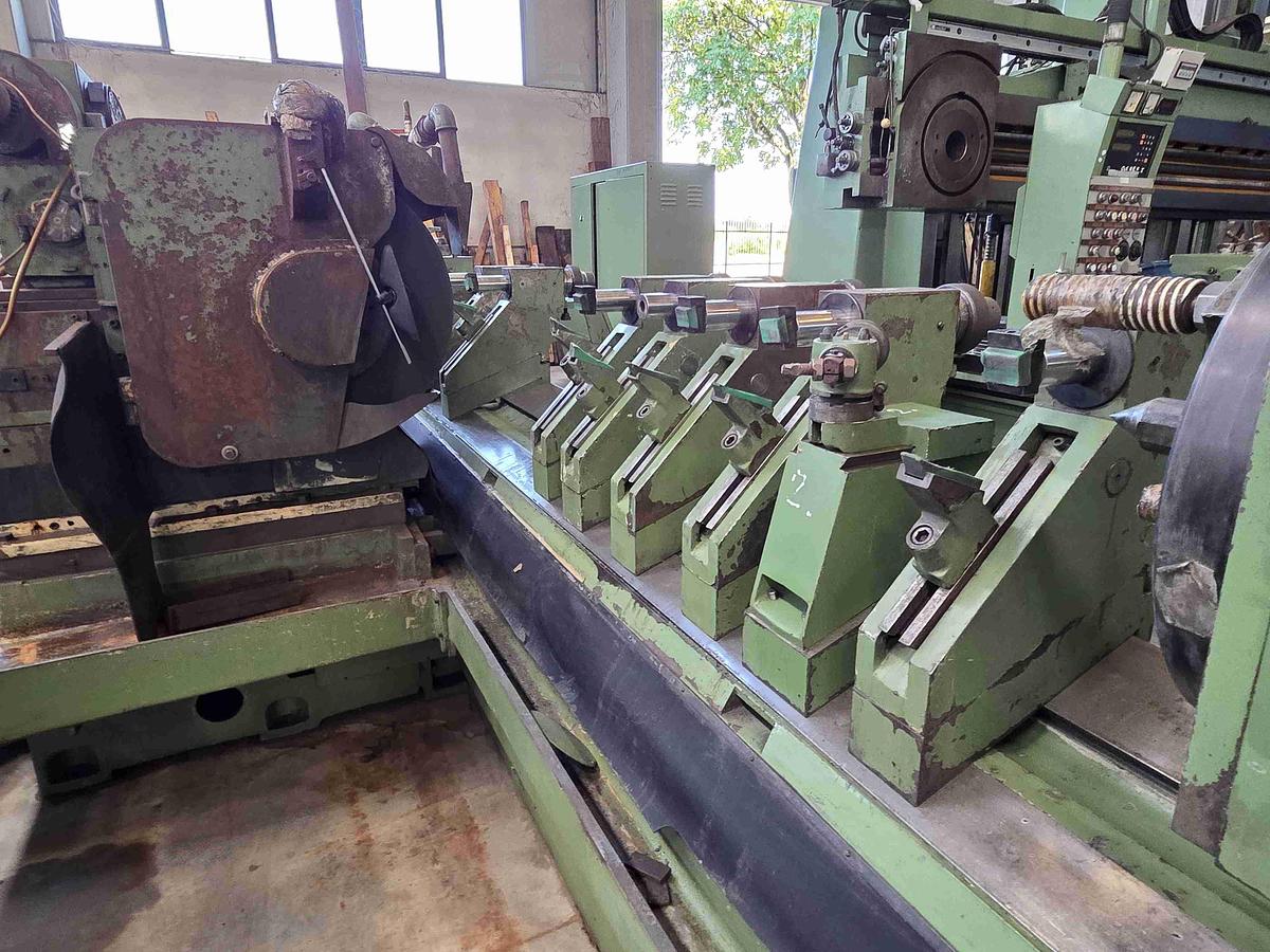 Usato RETTIFICA PER ESTERNI KIKINDA AFE 400 x 4000