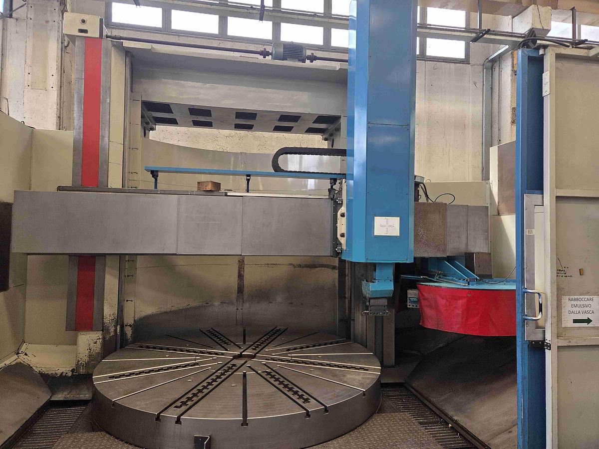 Usato TORNIO VERTICALE TITAN SC 33 CNC