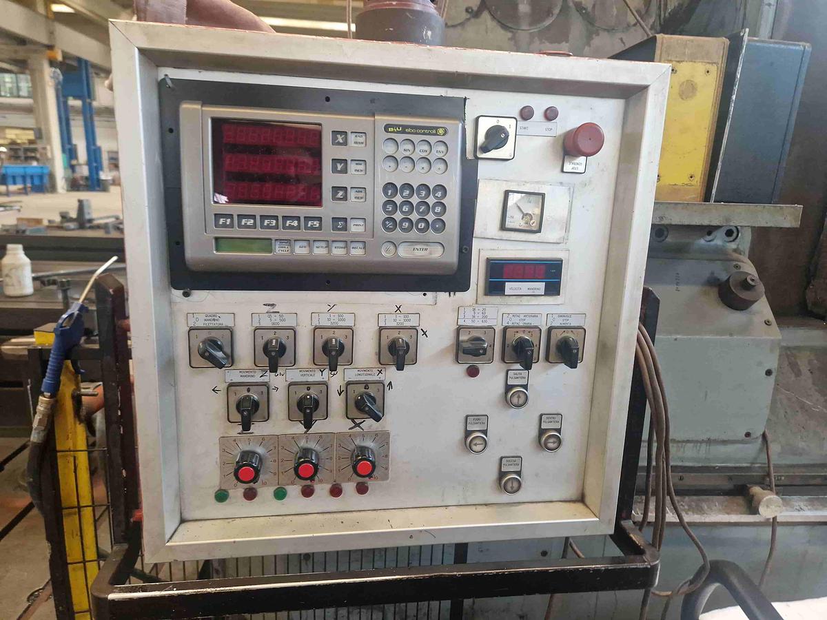 Usato ALESATRICE A MONTANTE MOBILE SKODA W 200