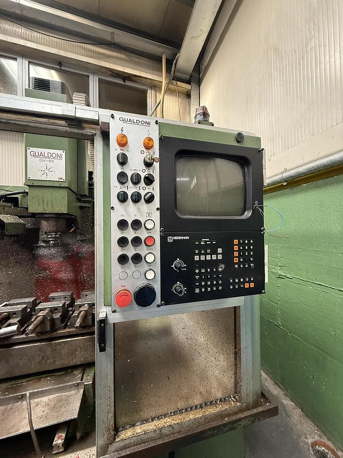 Usato FRESATRICE VERTICALE GUALDONI GV 93 CNC