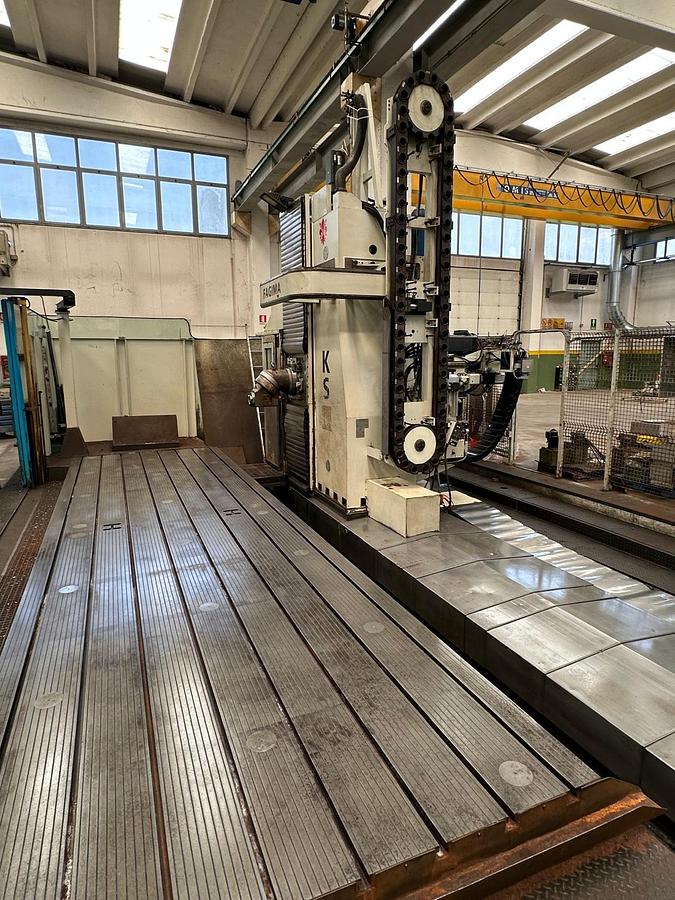 Usato FRESATRICE A MONTANTE MOBILE FAGIMA KS 600 CNC