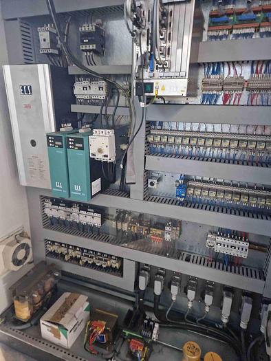 Usato TORNIO VERTICALE STANKOIMPORT 1531 M CNC