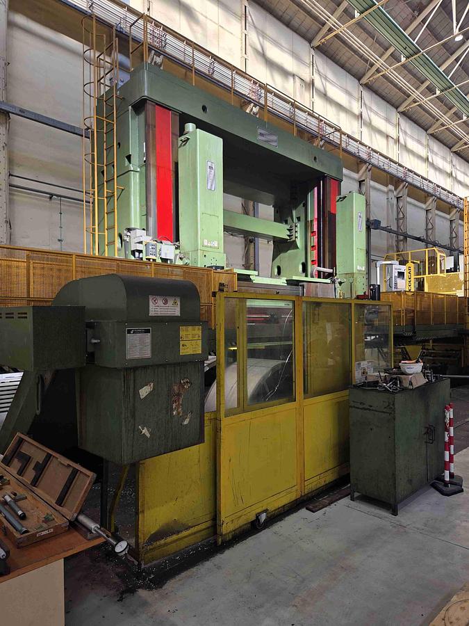 Usato TORNIO VERTICALE STANKOIMPORT 1550 H CNC