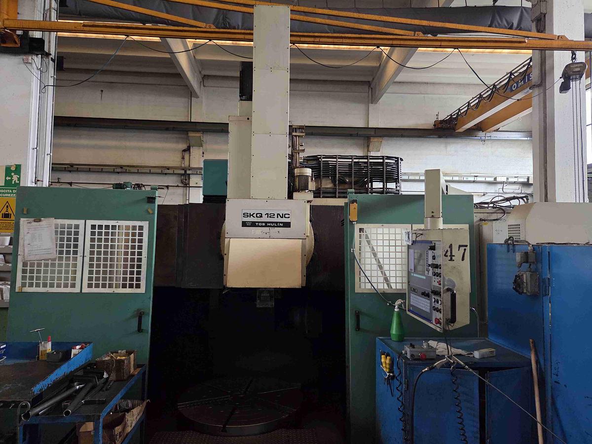 Usato TORNIO VERTICALE TOS SKQ 12 CNC