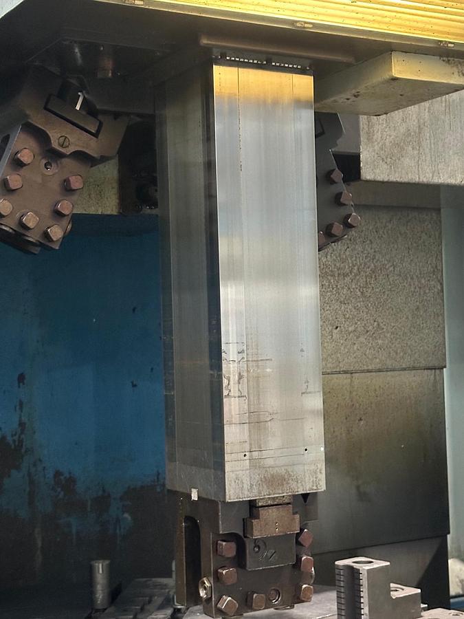 Usato TORNIO VERTICALE TOS SKS 16 CNC