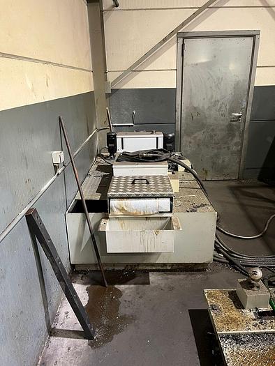Usato FRESATRICE A BANCO FISSO KIHEUNG KMC U 1000 TF CNC