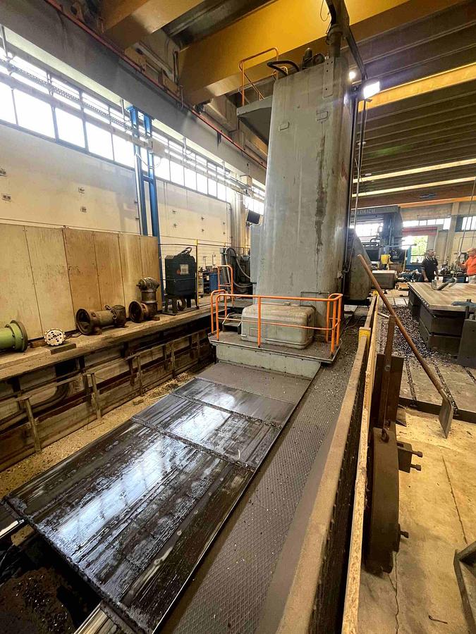 Usato ALESATRICE A MONTANTE MOBILE SKODA W 200