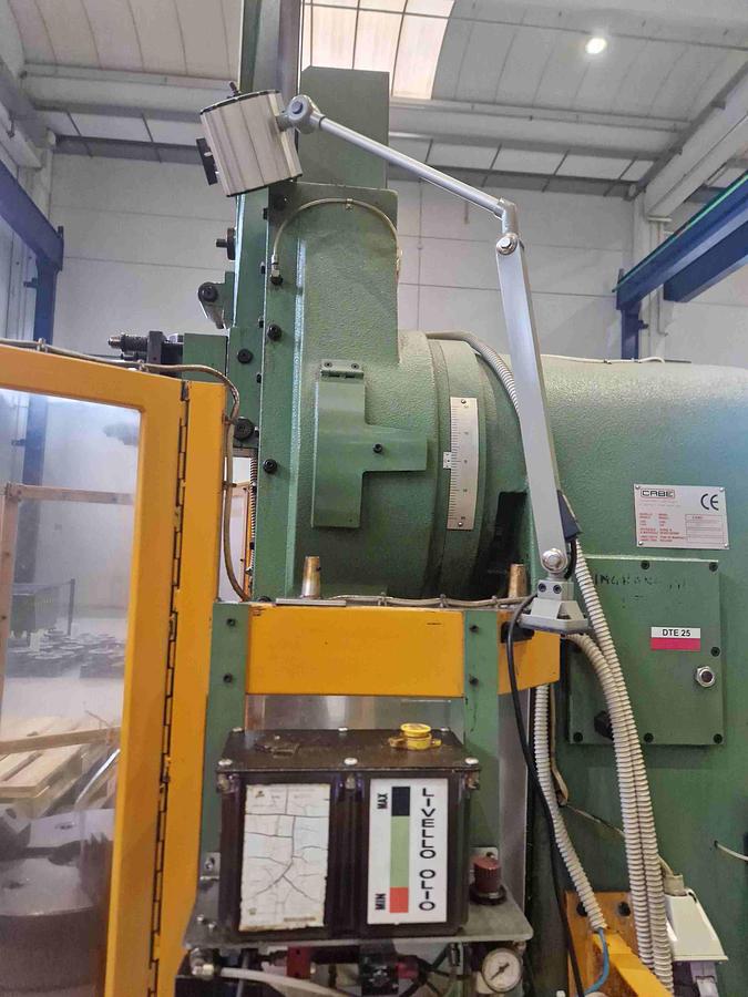 Usato STOZZATRICE CABE 380 ST