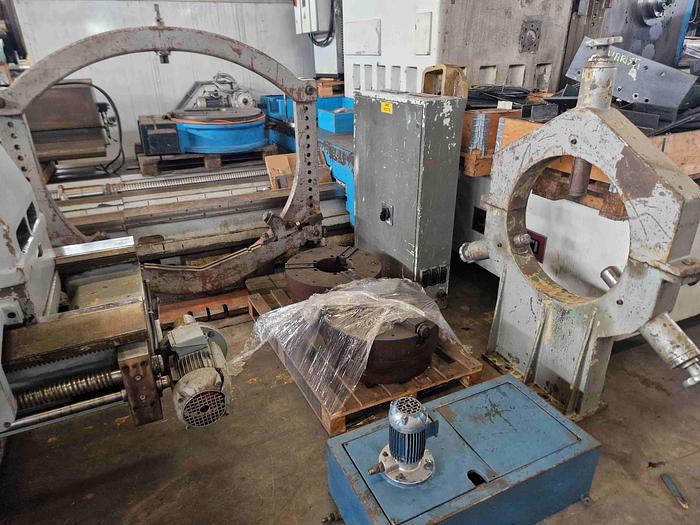 Usato TORNIO PARALLELO A BANCALE SFILABILE A MANDRINO CAVO TACCHI FTA 71 - 810 x 4000/6000