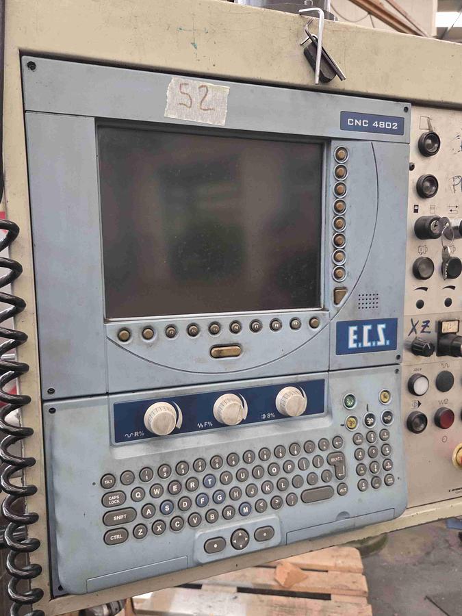 Usato TORNIO VERTICALE TOS SKI 8 CNC