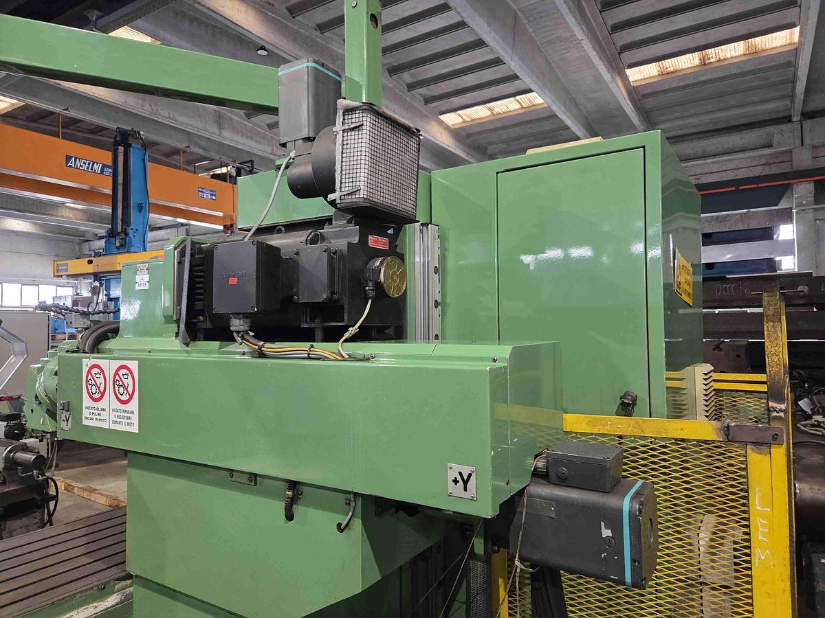 Usato FRESATRICE A BANCO FISSO FPT LEM 2 CNC