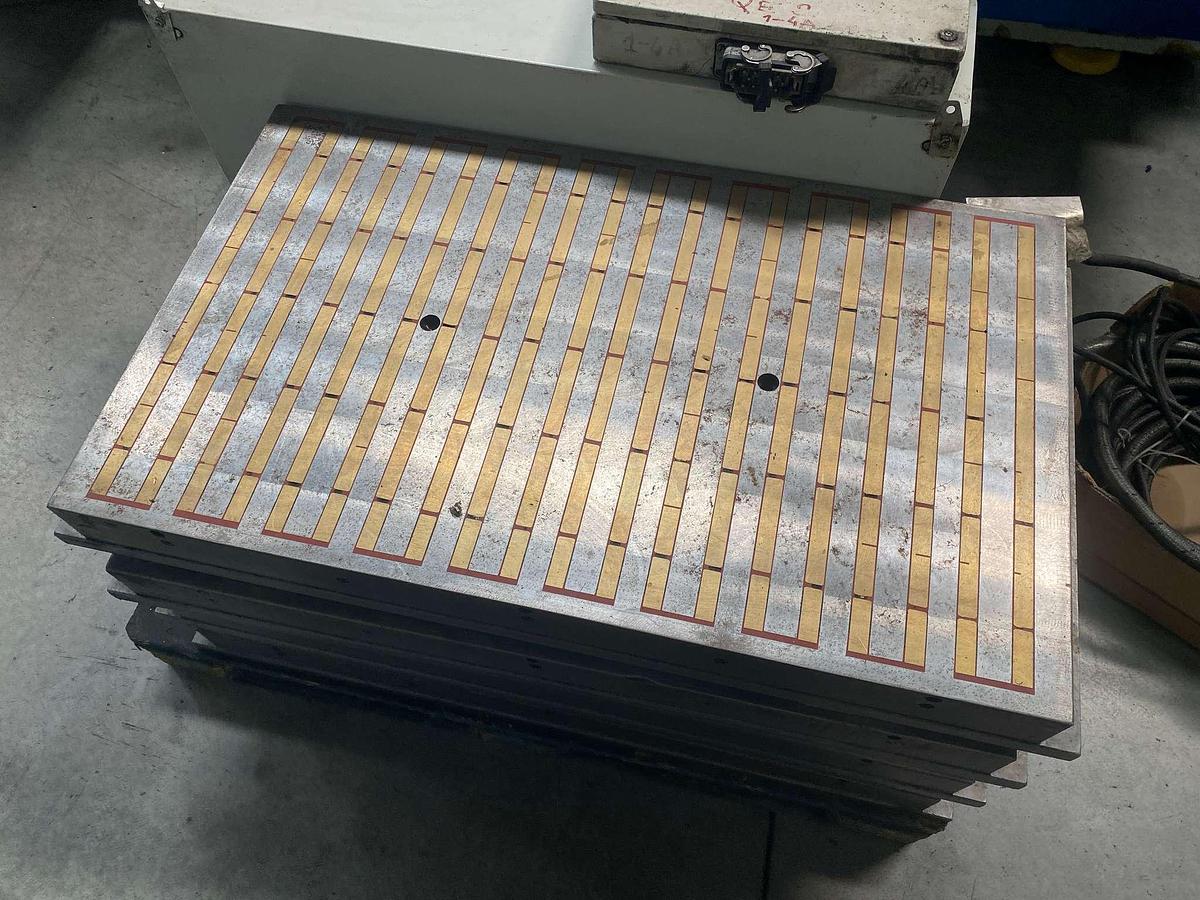 Usato PIANI MAGNETICI SPD 1000 x 600 - n. 4
