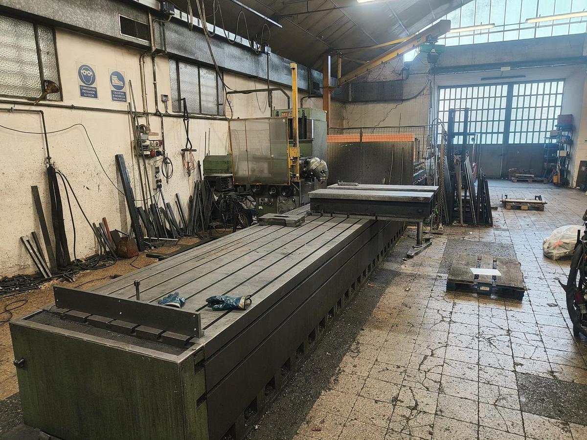 Usato FRESATRICE A BANCO FISSO MECOF CS 10