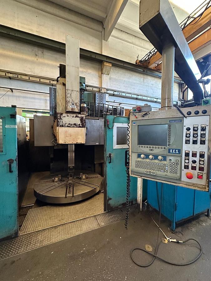 Usato TORNIO VERTICALE TOS MCSK 20 CNC