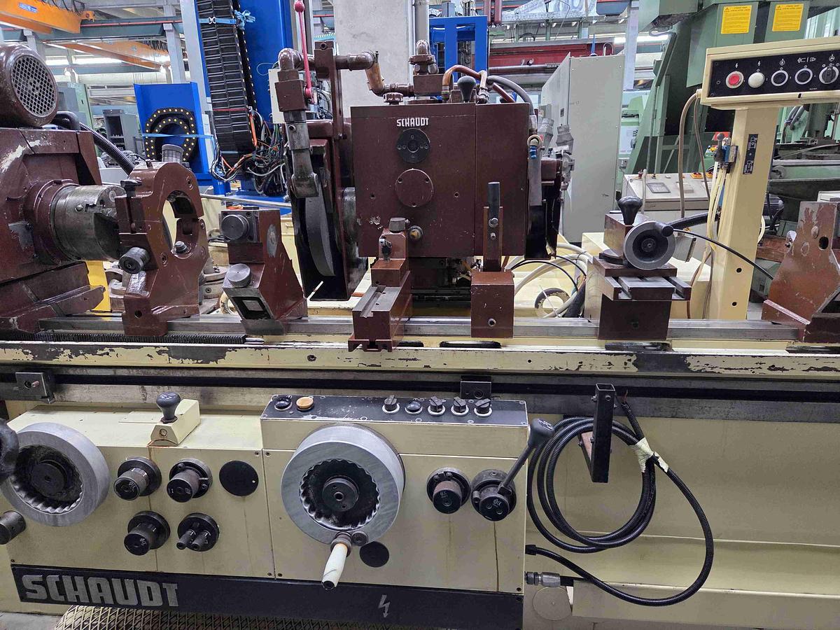 Usato RETTIFICA UNIVERSALE SCHAUDT E 550 U 2000