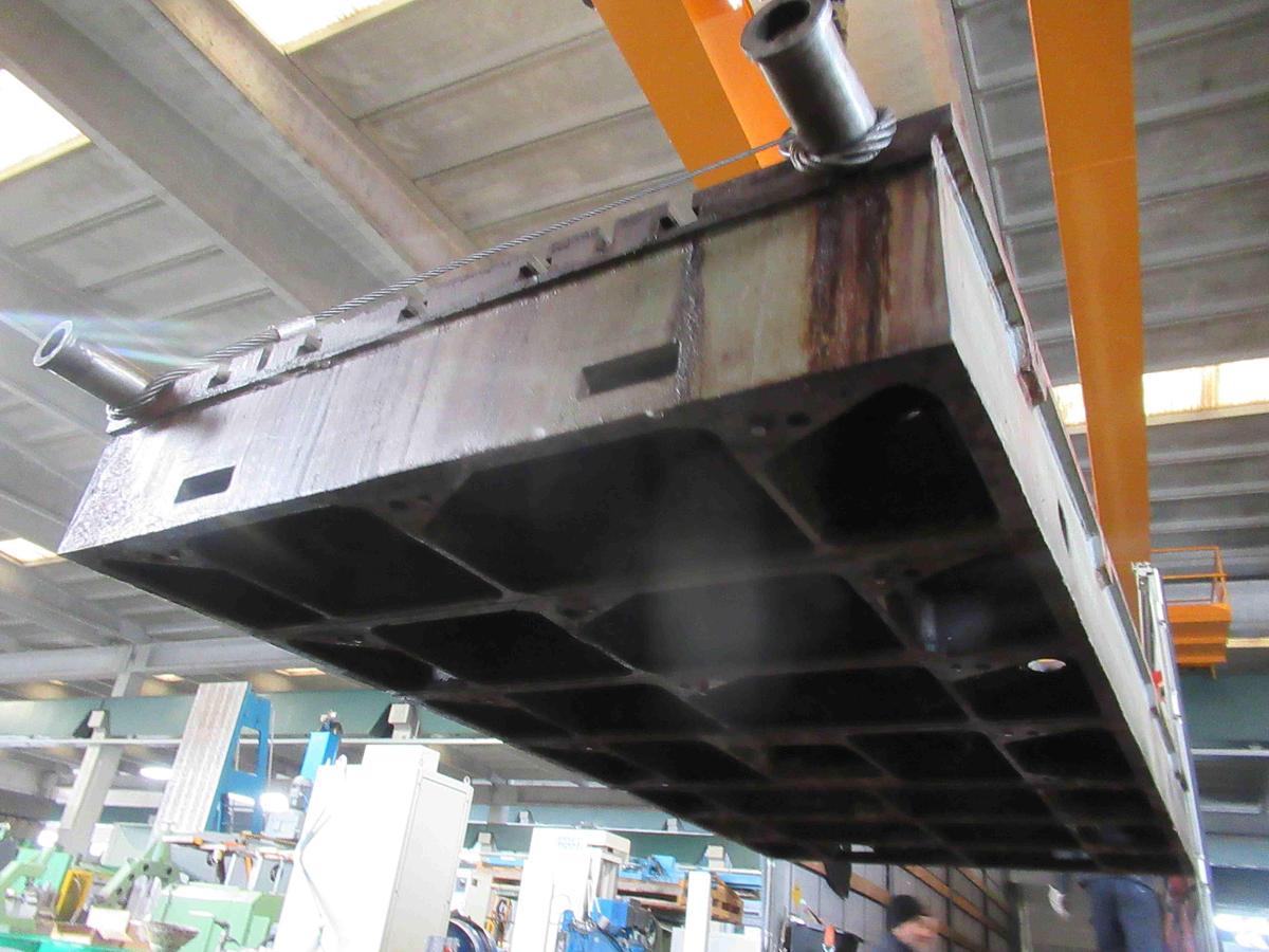 Usato PIANI IN GHISA SCANALATI - n. 10