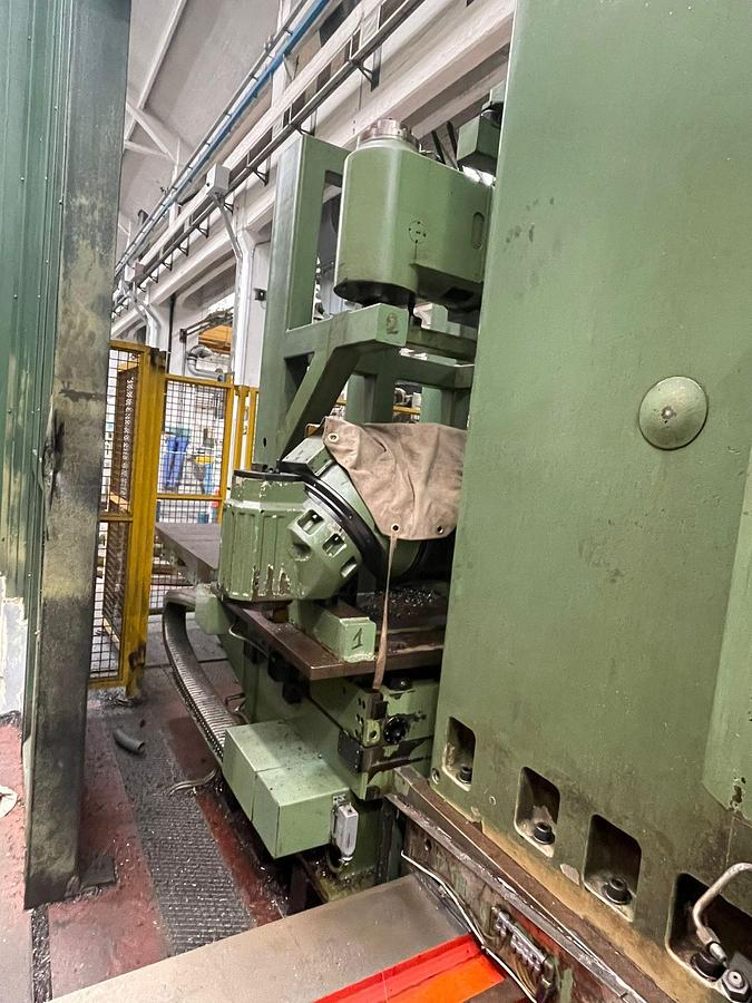 Usato ALESATRICE A "T" PAMA AT 150 CNC