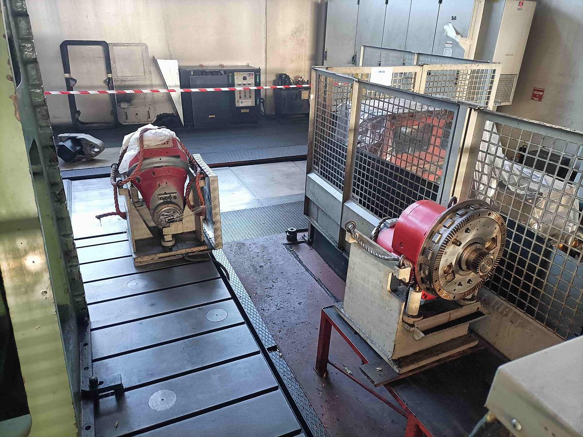 Usato FRESATRICE A MONTANTE MOBILE MECOF AGILE M 3 CNC