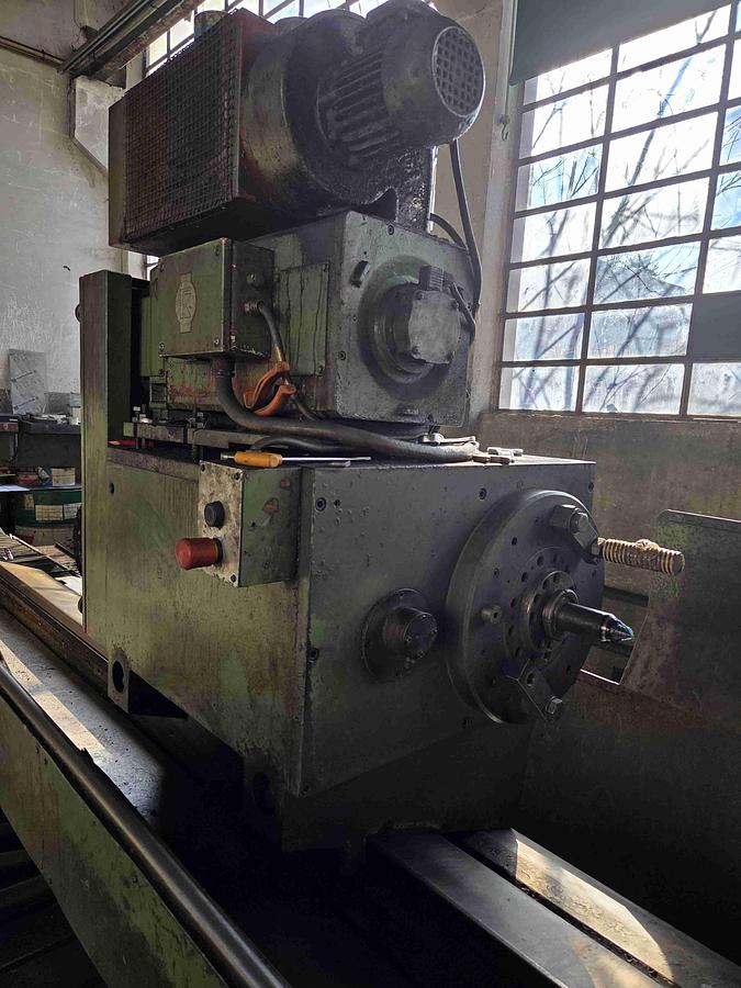 Usato RETTIFICA PER ESTERNI KIKINDA AFE 400 x 4000