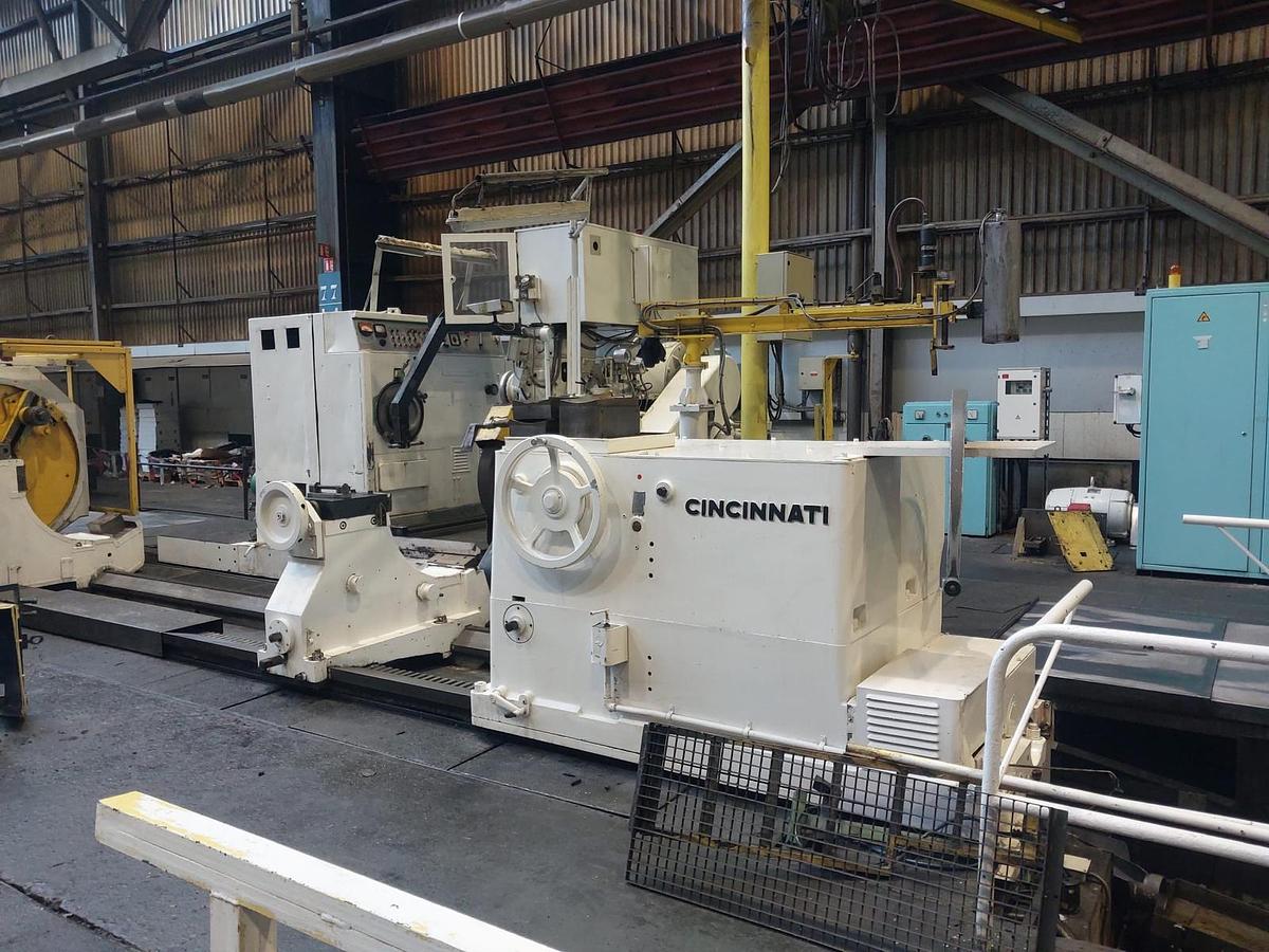 Usato RETTIFICA PER CILINDRI A TESTA MOBILE CINCINNATI 60 x 216