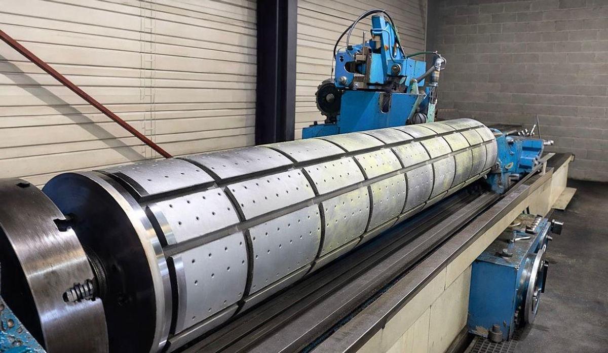 Usato RETTIFICA PER ESTERNI ZOCCA RU 4000/6