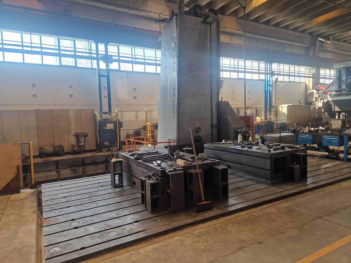 Usato ALESATRICE A MONTANTE MOBILE SKODA W 200