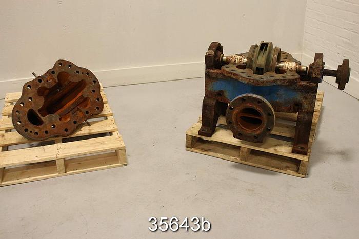 Used Goulds 3405 Split Case Pump, 5x8x14DV, 6 Vane 11" Impeller #35643