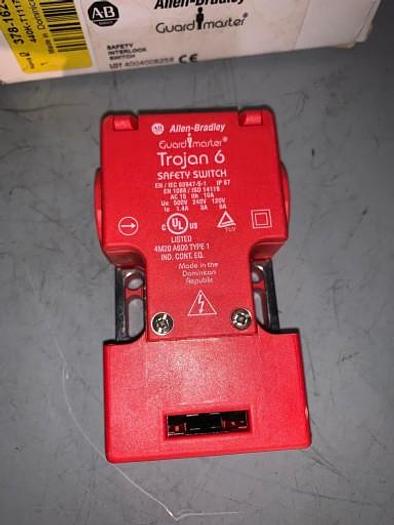 Safety Switch GUARDMASTER TROJAN 6 3N/C 1N/O 440K-