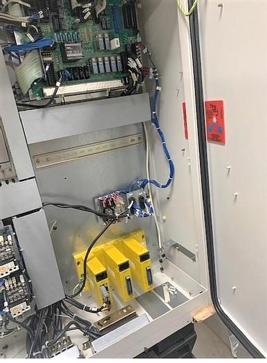 Used 2004 Fanuc  Robodrill T-21iD