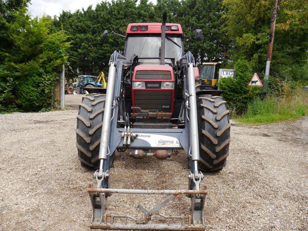 Used Case Maxxum 5140 Plus Powershift 4wd Tractor