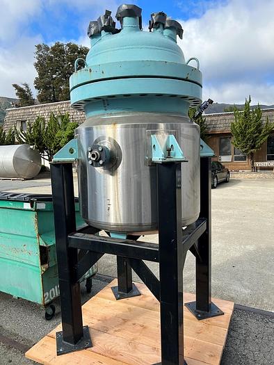 Used Reactor, 100 Gallon, Glass Lined, De Dietrich, 150 PSI, Jacketed, Agitated #S744731