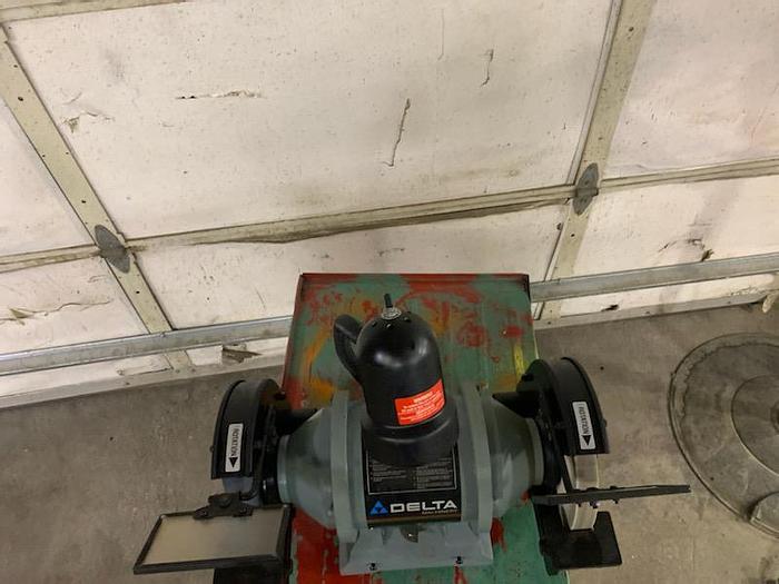 Used Delta 23-725 8" Bench Grinder