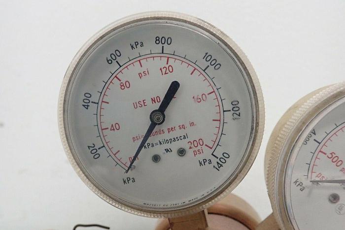 Used Fisher Scientific Company FS-125 Compressed Gas Regulator with CGA-580 Fitting