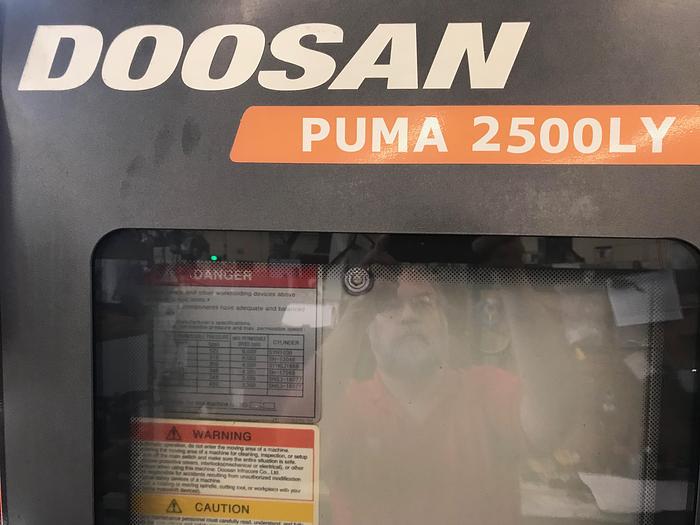 2008 Doosan Puma 2500LY Multi-Axis Turning Center