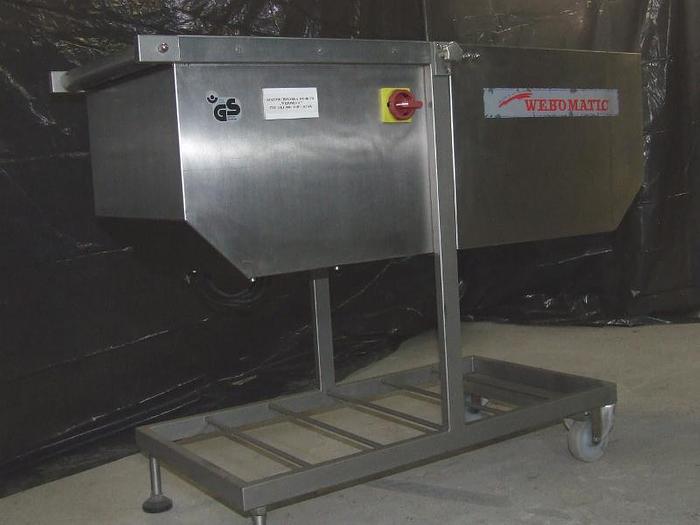 Usado Máquina sopladora de bolsas de plástico inoxidable para envasarlas con productos sin líquidos - "WEBOMATIC" FKT 800