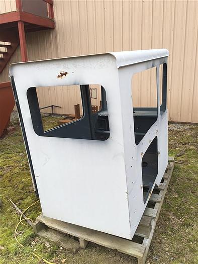 0 CCC CAB FOR CCC (CRANE CARRIER COMPANY) TRUCK - Pending Sale