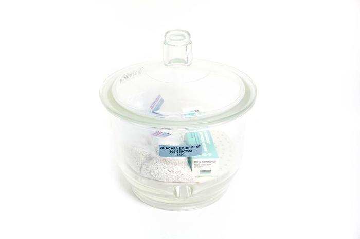 Used Pyrex Large Desiccator, Desiccant, High Vacuum Grease with Top (5492)