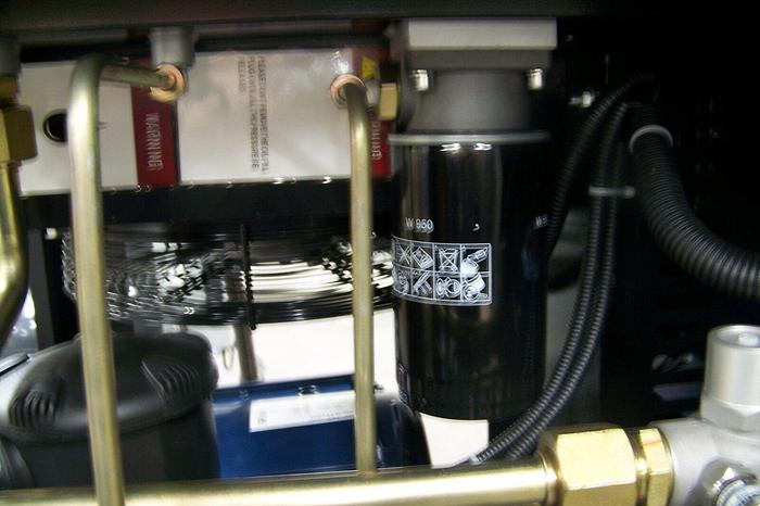 AIR-MAX 10hp VSD 220V Rotary Screw Air Compressor dryer/filters/120t 12 yr warta