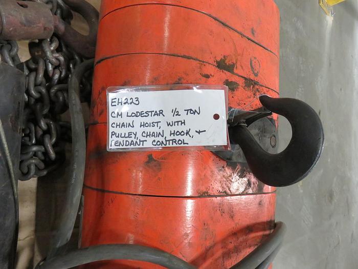 Used CM LODESTAR 1/2 TON CHAIN HOIST (hold)