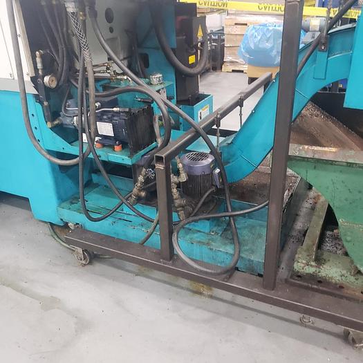 Used 1998 Doosan V420 Vertical Turret Lathe