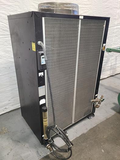 Used Dimplex Thermal Solutions Chiller