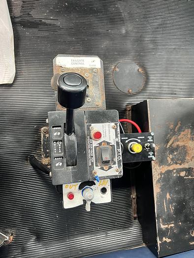 Used 2004 Western Star 4900 Tri-Axle Dump Truck #5618