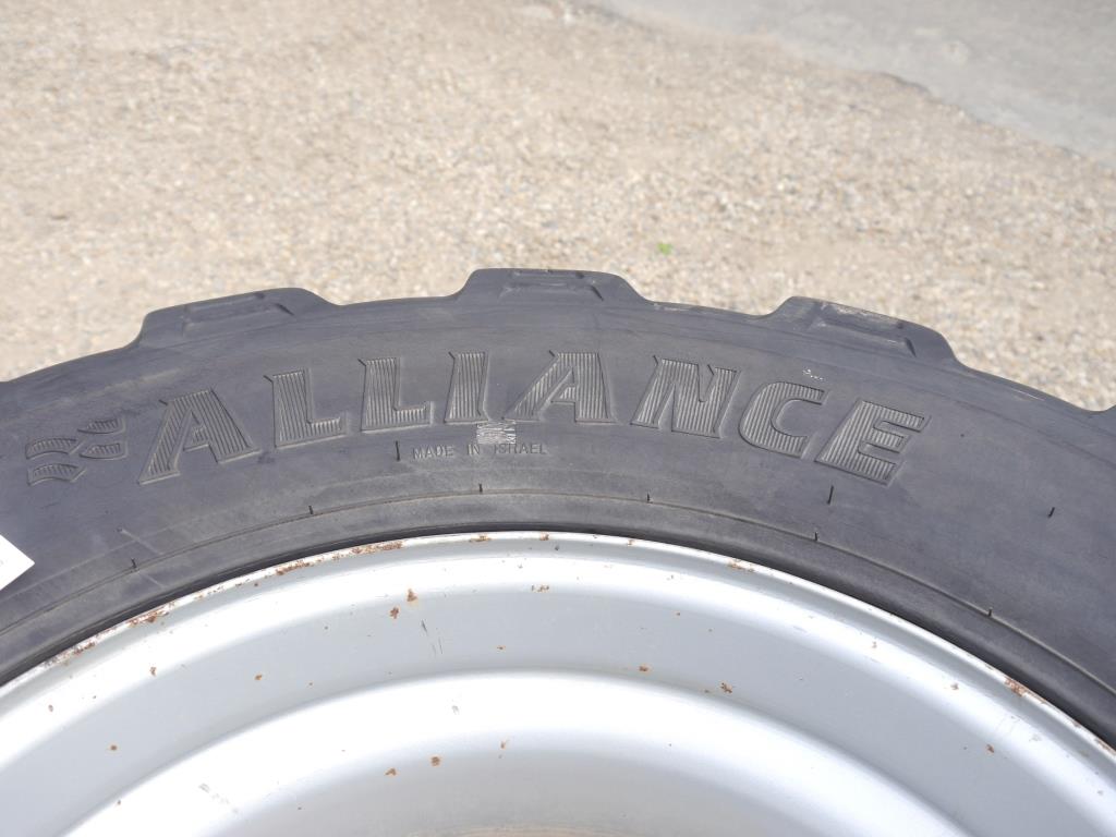 Used Alliance Flotation Wheels and Tyres