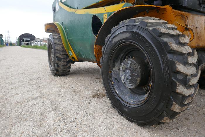 Used 2011 JCB 520-40