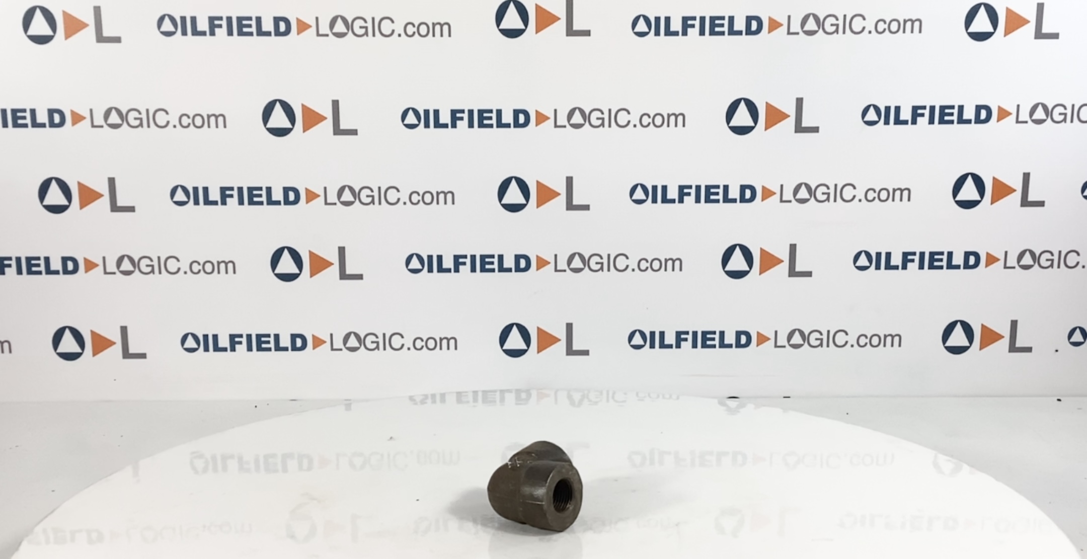 Elbow, THD, 1/2", FNPT, 3M, SA105